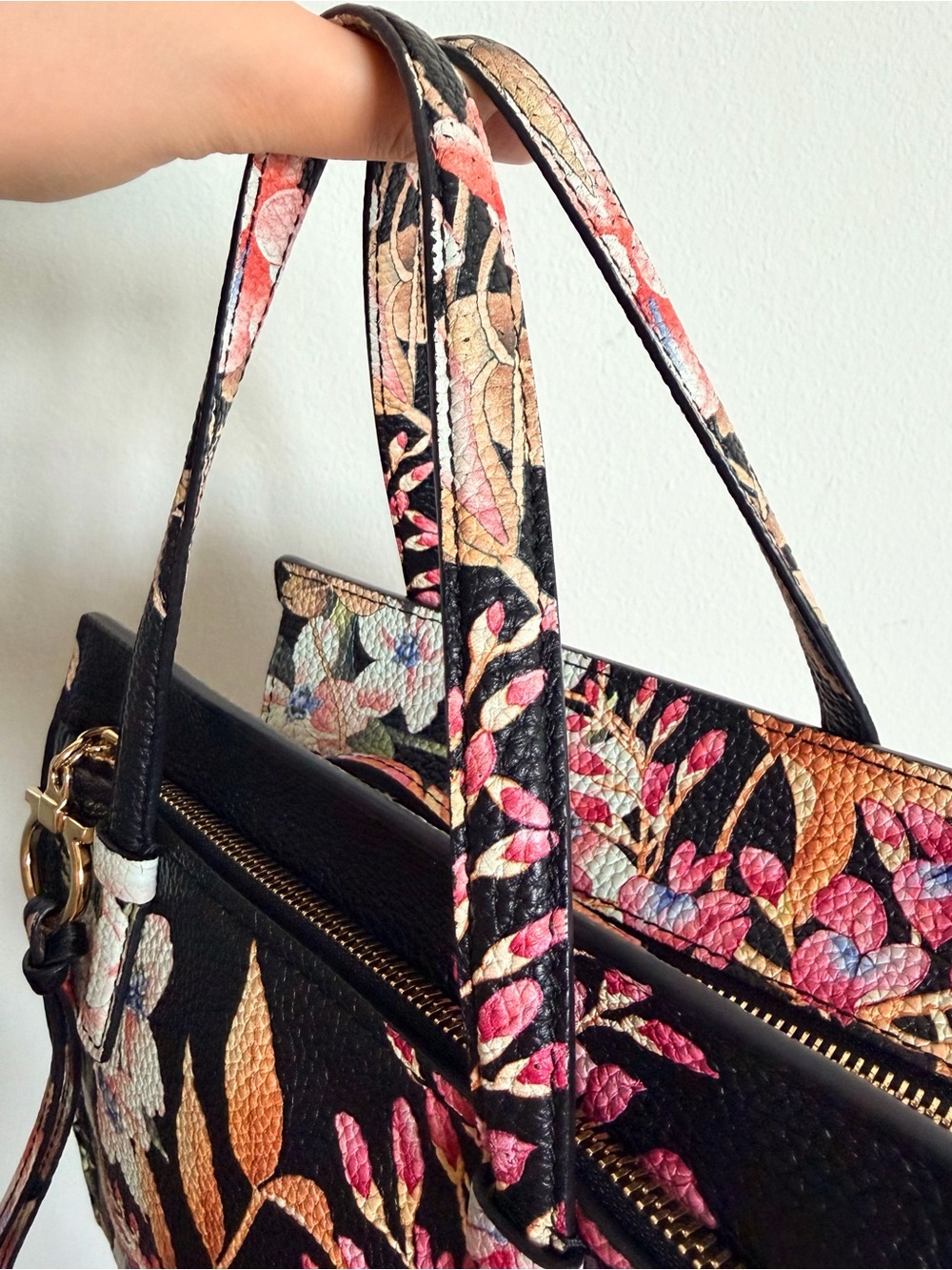 Salvatore Ferragamo Floral Print Leather Small Tote Bag - Picture 7 of 16